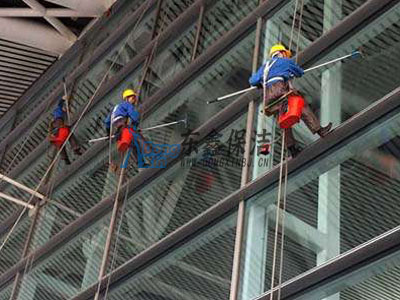 合肥玻璃幕墻清洗